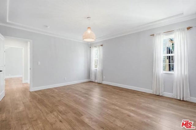 1135 W 81st Place, Los Angeles, CA 90044 — photo 33 of 45