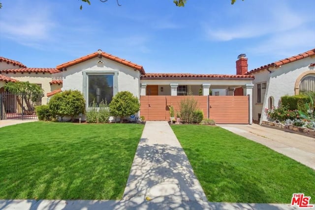 1135 W 81st Place, Los Angeles, CA 90044 — photo 4 of 45