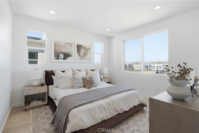 27308 Bear Creek Lane, Valencia, CA 91381 — photo 15 of 37