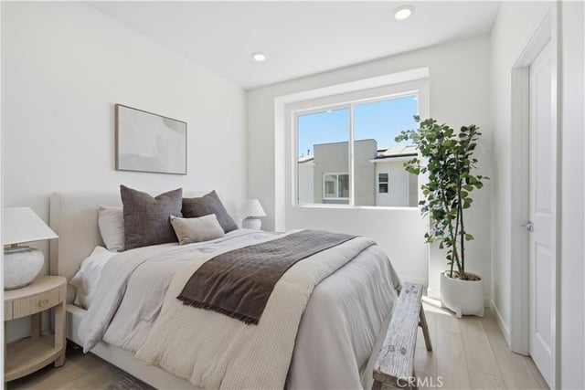 27308 Bear Creek Lane, Valencia, CA 91381 — photo 18 of 37