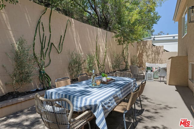 3751 Prestwick Drive, Los Angeles, CA 90027 — photo 30 of 32