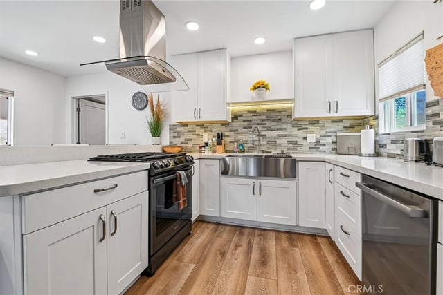3754 Sawtelle Boulevard, Los Angeles, CA 90066 — photo 6 of 48