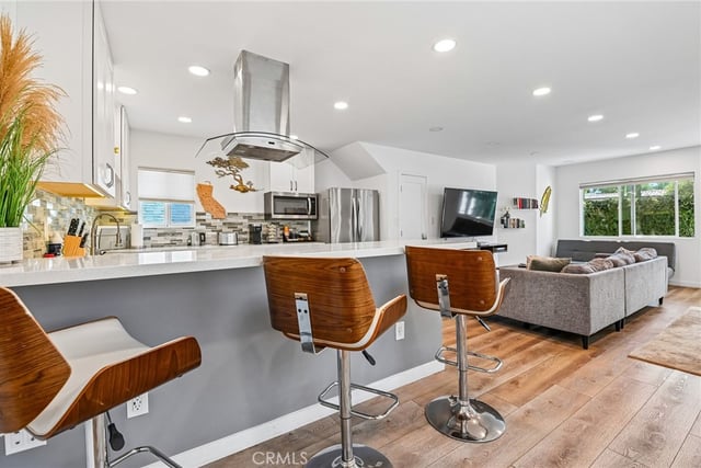 3754 Sawtelle Boulevard, Los Angeles, CA 90066 — photo 8 of 48