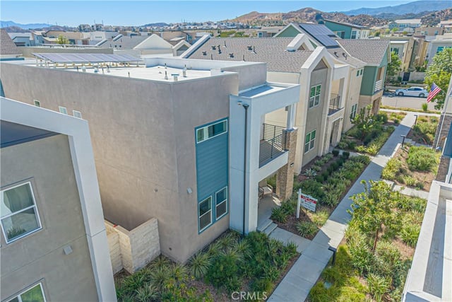 27513 Feathery Cassia, Valencia, CA 91381 — photo 3 of 61