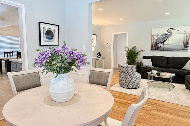 22025 De La Osa, Woodland Hills, CA 91364 — photo 6 of 31