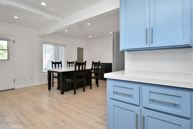 22025 De La Osa, Woodland Hills, CA 91364 — photo 9 of 31