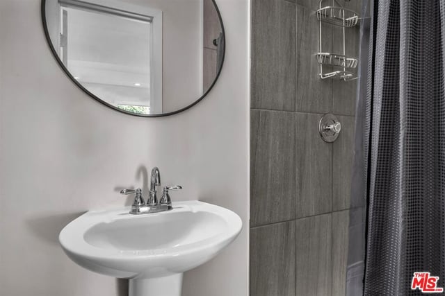 853 22nd Street, Santa Monica, CA 90403 — photo 37 of 60