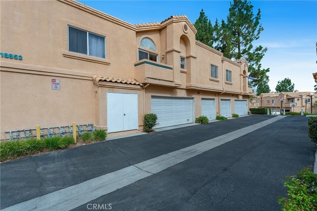 18852 Vista Del Canon F, Newhall, CA 91321 — photo 26 of 43
