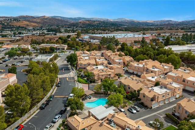 18852 Vista Del Canon F, Newhall, CA 91321 — photo 34 of 43
