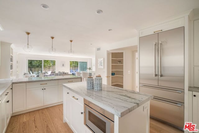 1736 Michael Lane, Pacific Palisades, CA 90272 — photo 10 of 25