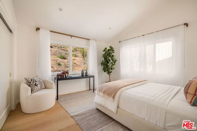 1736 Michael Lane, Pacific Palisades, CA 90272 — photo 21 of 25