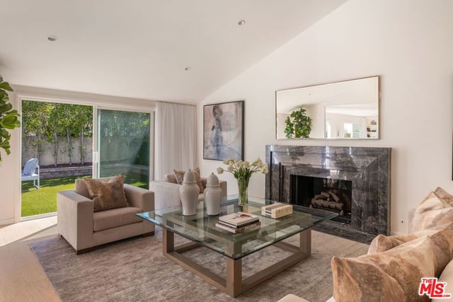 1736 Michael Lane, Pacific Palisades, CA 90272 — photo 5 of 25