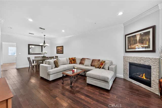 12645 Oxnard 9, North Hollywood, CA 91606 — photo 14 of 33