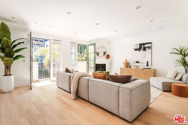 11749 Goshen Avenue 202, Los Angeles, CA 90049 — photo 13 of 46