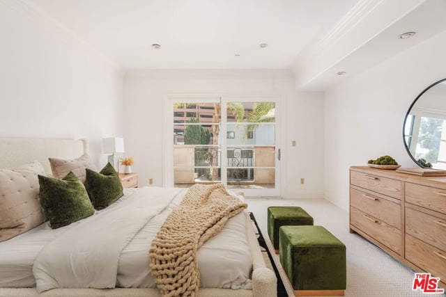 11749 Goshen Avenue 202, Los Angeles, CA 90049 — photo 30 of 46