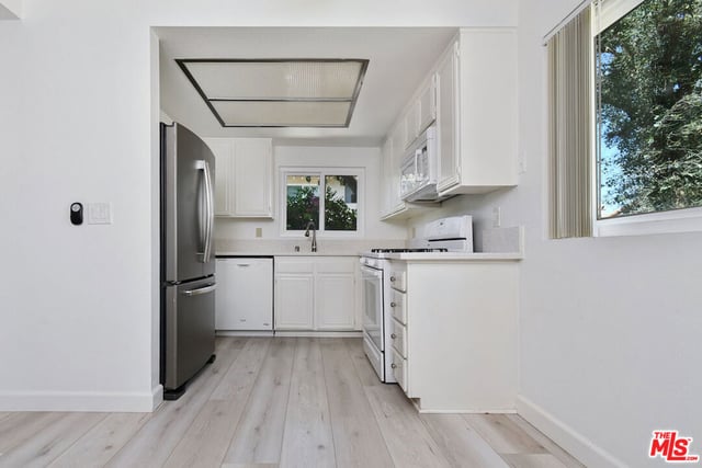 1273 Alessandro Drive, Newbury Park, CA 91320 — photo 11 of 33