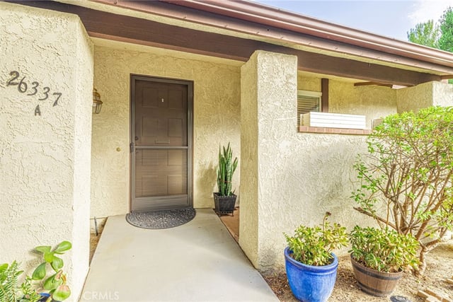 26337 Oak Highland Drive A, Newhall, CA 91321 — photo 7 of 43
