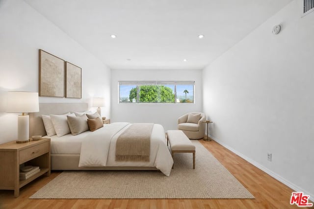 423 S Rexford Drive 305, Beverly Hills, CA 90212 — photo 11 of 19
