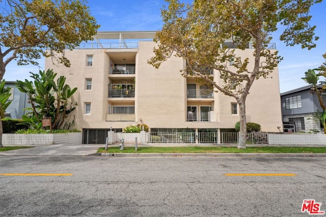 423 S Rexford Drive 305, Beverly Hills, CA 90212 — photo 3 of 19