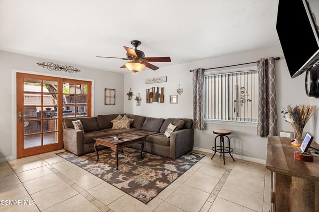 2827 Tiffaney Lane, Simi Valley, CA 93063 — photo 11 of 33