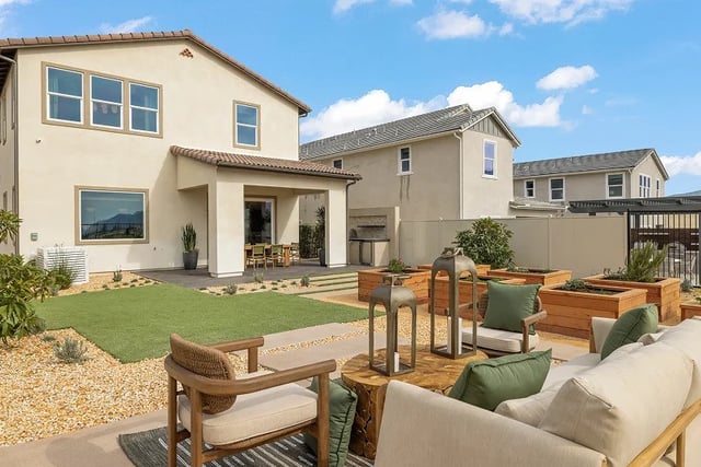 605 Eureka Drive, Santa Paula, CA 93060 — photo 6 of 35