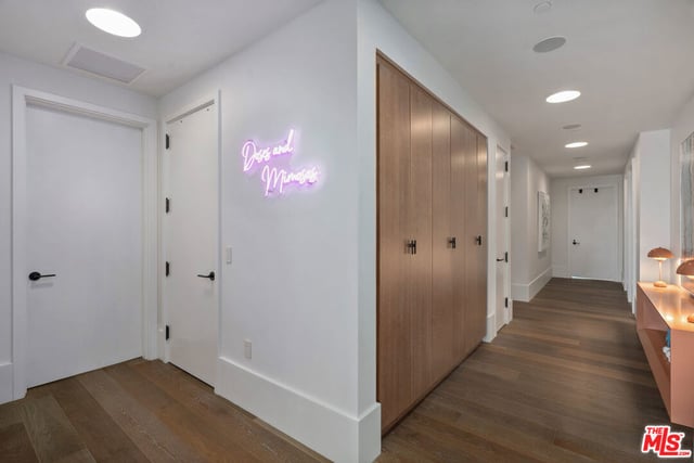 8420 W Sunset Boulevard 504, West Hollywood, CA 90069 — photo 38 of 48