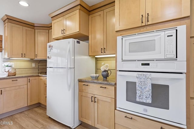 42110 Village 42, Camarillo, CA 93012 — photo 13 of 53
