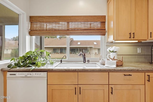 42110 Village 42, Camarillo, CA 93012 — photo 14 of 53