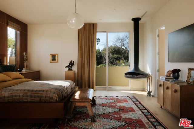 354 Westbourne Drive, West Hollywood, CA 90048 — photo 14 of 19
