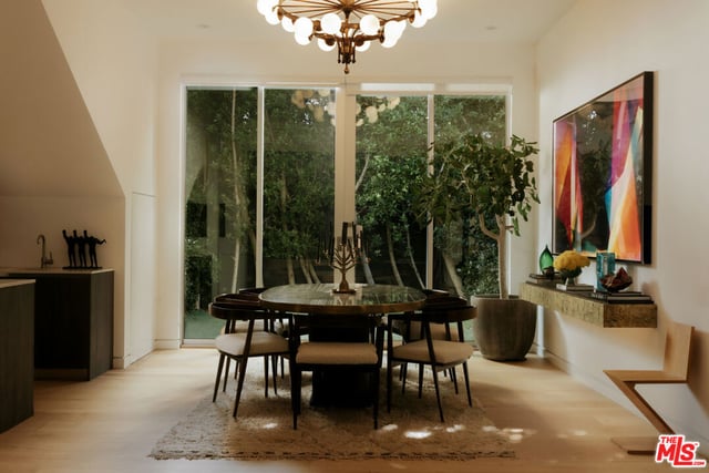 354 Westbourne Drive, West Hollywood, CA 90048 — photo 9 of 19