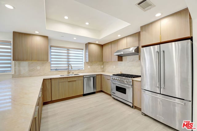 927 S Wooster Street 2, Los Angeles, CA 90035 — photo 11 of 33