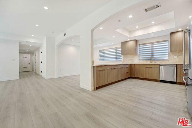 927 S Wooster Street 2, Los Angeles, CA 90035 — photo 23 of 33