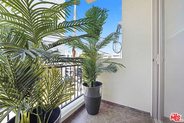 927 S Wooster Street 2, Los Angeles, CA 90035 — photo 30 of 33