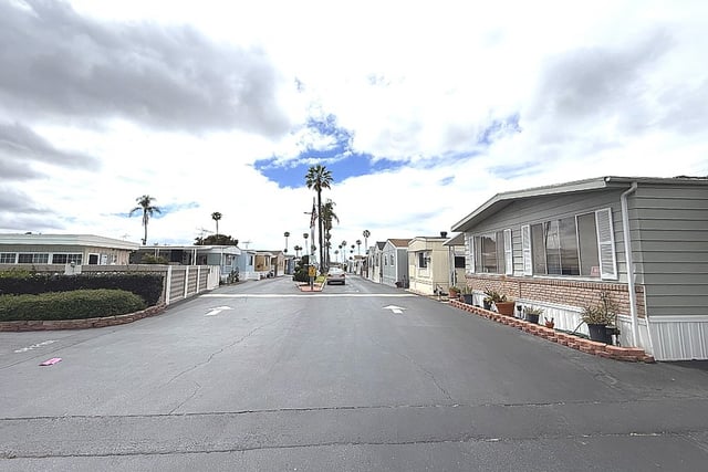 16949 S Western Avenue 83, Gardena, CA 90247 — photo 17 of 19