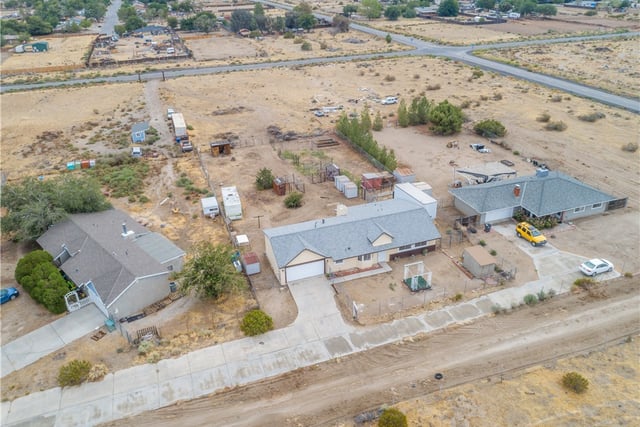 40906 159th E, Lake Los Angeles, CA 93535 — photo 3 of 22