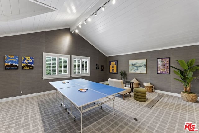 15938 Valley Vista Boulevard, Encino, CA 91436 — photo 32 of 51