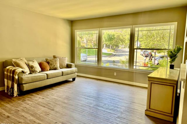 3911 El Lado Drive, Glendale, CA 91214 — photo 5 of 27