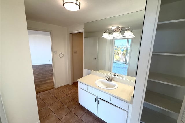 700 E Ocean 808, Long Beach, CA 90802 — photo 18 of 22