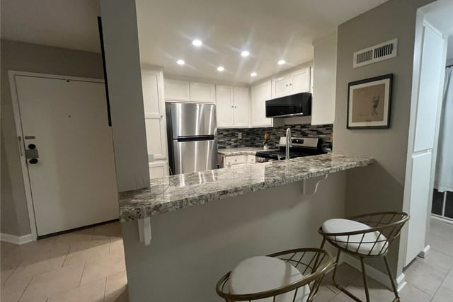 7800 Topanga Canyon 112, Canoga Park, CA 91304 — photo 10 of 31