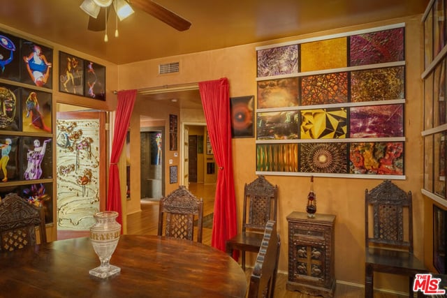 2189 Sunset Plaza Drive, Los Angeles, CA 90069 — photo 17 of 75