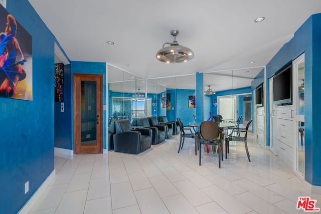 2189 Sunset Plaza Drive, Los Angeles, CA 90069 — photo 49 of 75