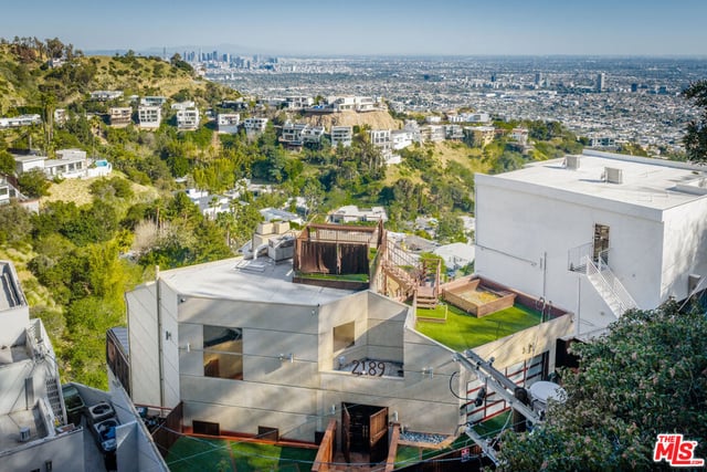 2189 Sunset Plaza Drive, Los Angeles, CA 90069 — photo 8 of 75