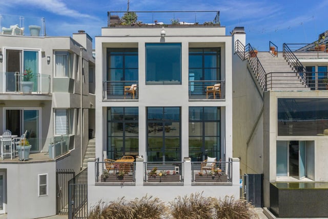 2311 Ocean Front Walk, Venice, CA 90291 — photo 2 of 42