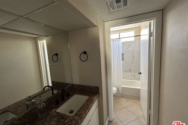 15554 Parthenia Street 8, Los Angeles, CA 91343 — photo 19 of 36