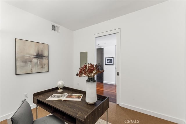6250 Hollywood Blvd 8D, Los Angeles, CA 90028 — photo 25 of 37