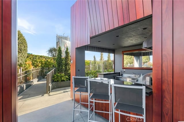 6250 Hollywood Blvd 8D, Los Angeles, CA 90028 — photo 34 of 37