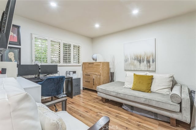 4260 Cedros D, Los Angeles, CA 91403 — photo 13 of 15