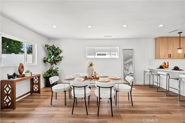 6916 Bianca, Lake Balboa, CA 91406 — photo 19 of 44