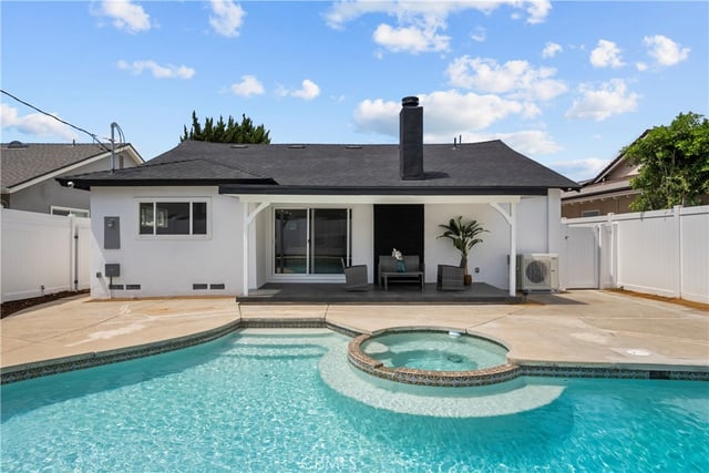 6916 Bianca, Lake Balboa, CA 91406 — photo 37 of 44