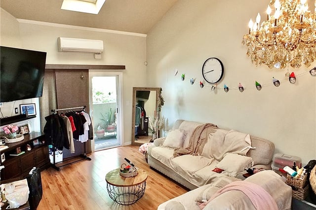 1123 Junipero Avenue 7, Long Beach, CA 90804 — photo 5 of 17